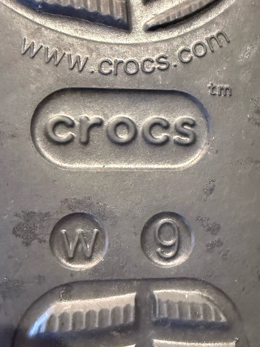 Crocs Womens Size 9 Black Flip Flop Sandals - Picture 5 of 5